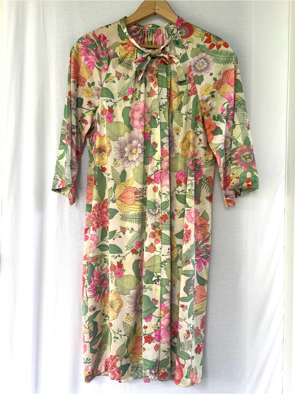 Vintage Floral Vanity Fair Robe Tie-Neck Buttons Light-Weight Off-White Pink Med